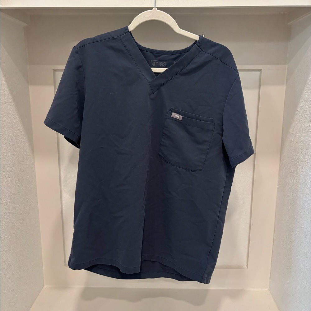 Figs Men's Top and Bottom
